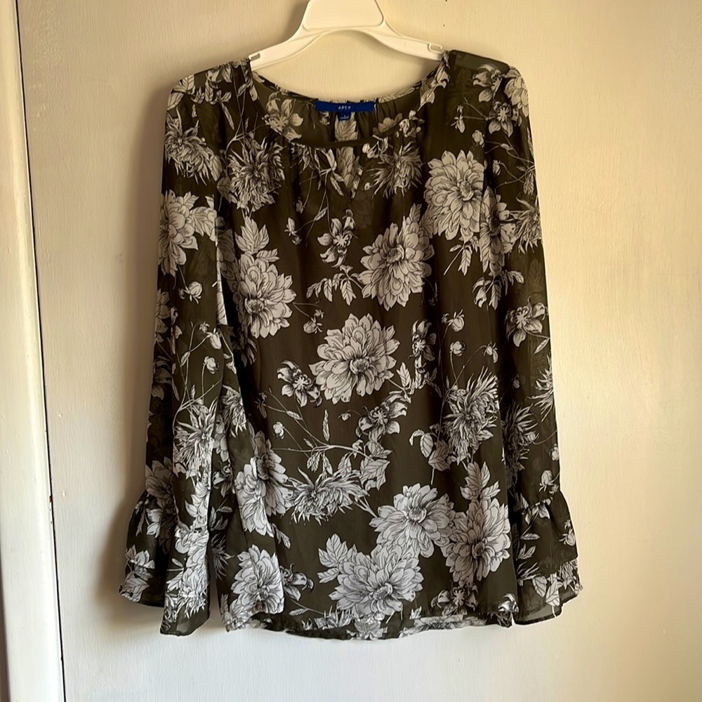 Apt 9 sheer long sleeve sheer blouse with built in cami